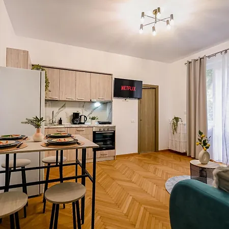 Central Retreat - Modern On Magheru Blvd Apartment