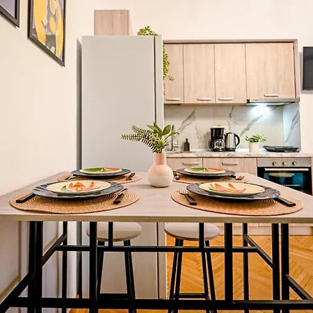 Retreat - Modern On Magheru Blvd * Bukarest