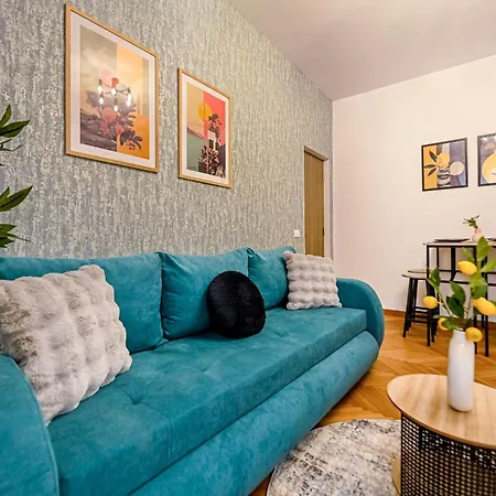 Central Retreat - Modern On Magheru Blvd Apartment Bucharest