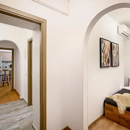 Central Retreat - Modern On Magheru Blvd Apartment Bucharest