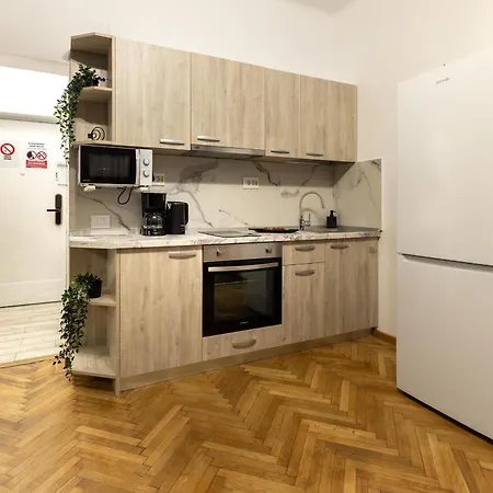 Central Retreat - Modern On Magheru Blvd *